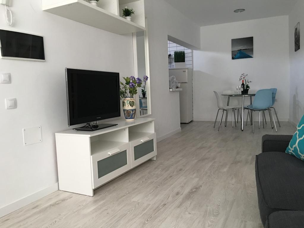 Harbour Side Apartment Corralejo Exterior photo